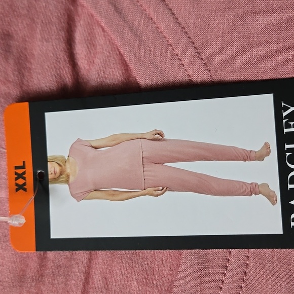 Badgley Mischka 2 Piece Pajama Set - Picture 2 of 4